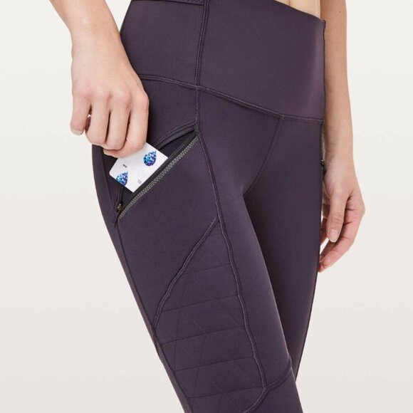 Lululemon Toasty Tech Tight II Cyber Size 2 - Picture 3 of 10